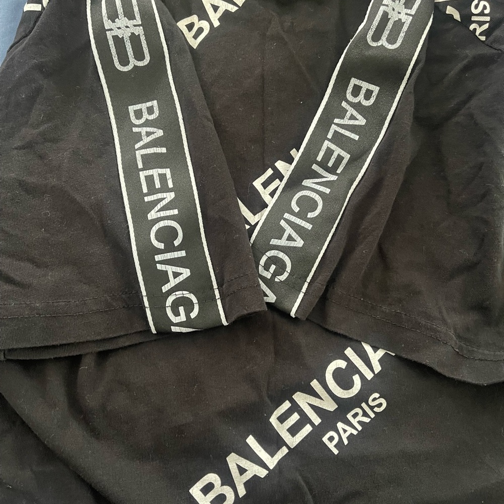 Balenciaga authentic stylish Tee